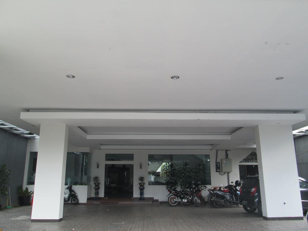 Emia Ξενοδοχείο Μπαντούνγκ Εξωτερικό φωτογραφία
